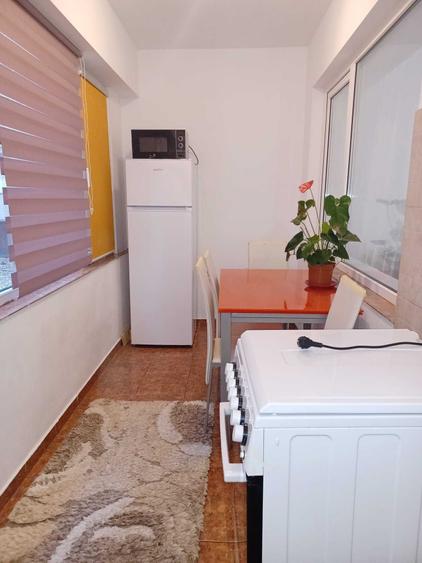 Garsonieră decomandată, mobilată în Tomis Nord