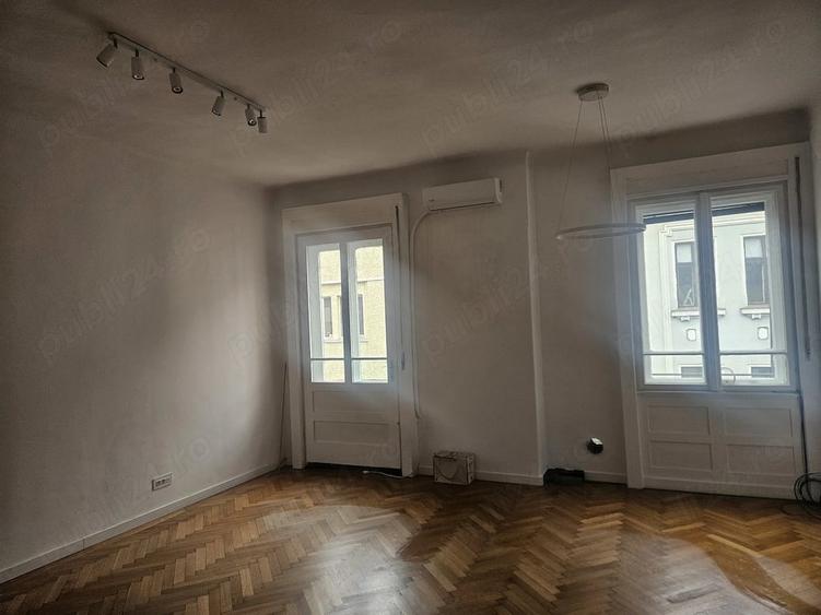 Spațiu comercial, de 80 mp, în Central