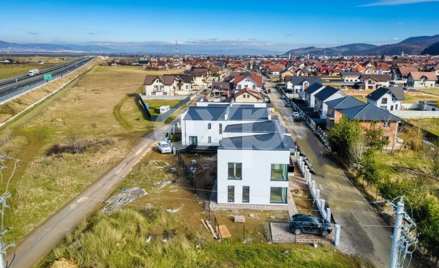 Duplex cu 4 camere cu Canalizare în Râșnov