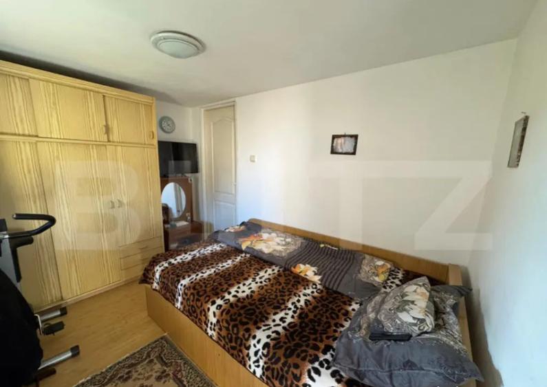 Casa cu 6 camere in Soimus - 11