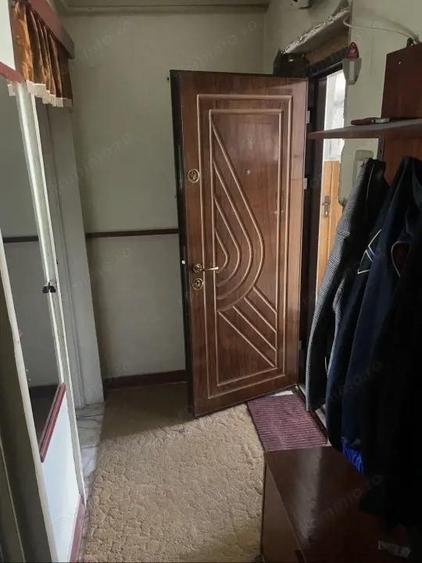 Apartament cu 2 camere de vanzare, et intermediar, cart Dealul Florilor - 2