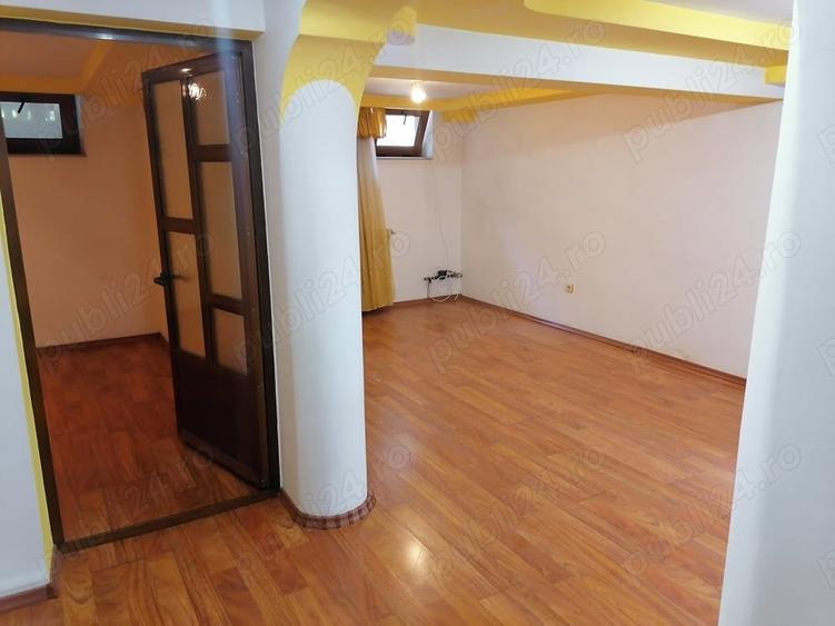 Spa?iu comercial de vanzare sau inchiriat - 8