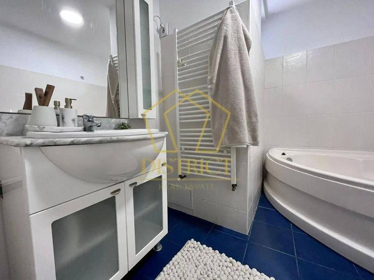 Apartament spatios cu 3 camere pe 2 niveluri | Odobescu - 15