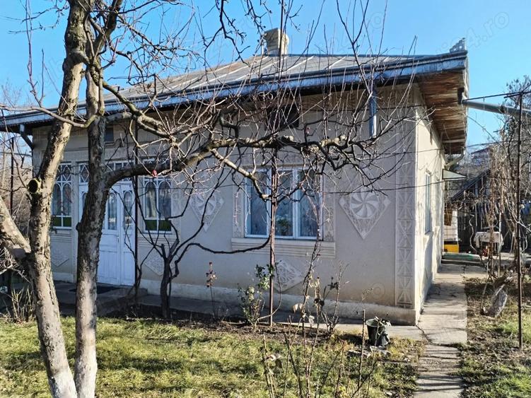 Casa de vanzare Dorohoi 90 mp utili+946 mp teren - 3