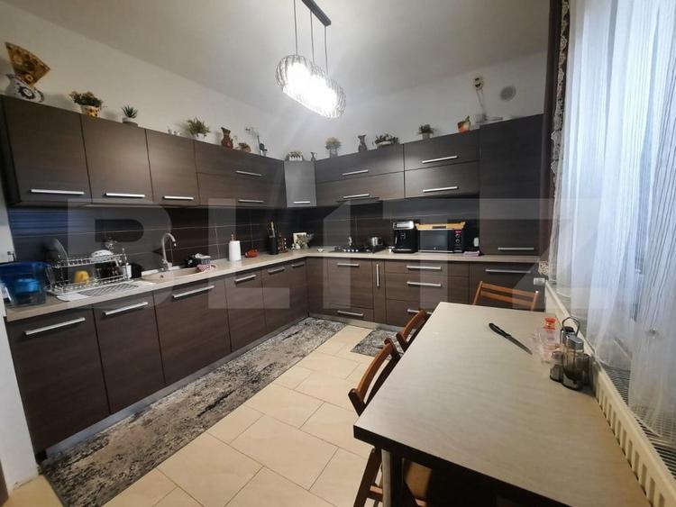 Casa 6 camere centru Miroslava, 240 mp utili, 600 mp de teren, lux - 10