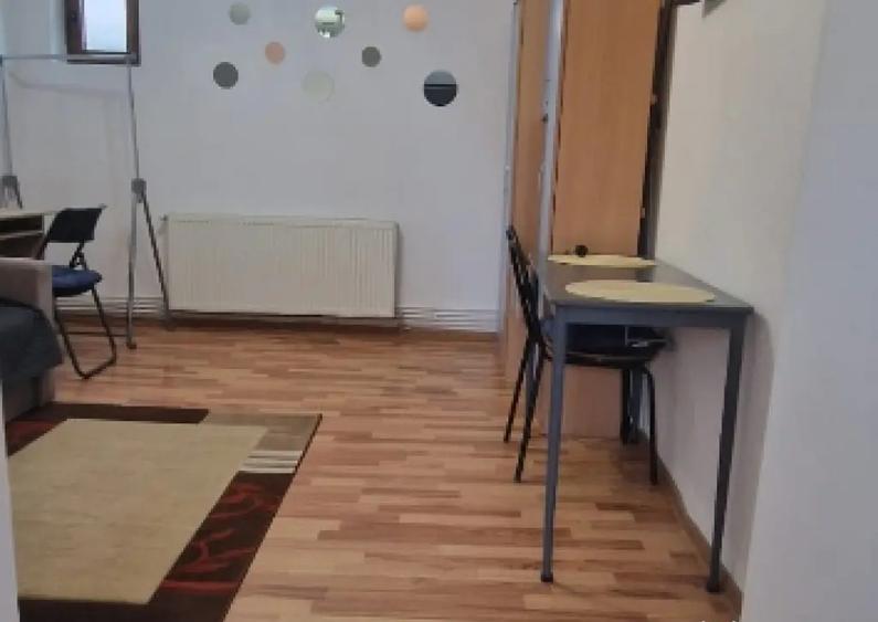 proprietar inchiriez o camera la casa - 7