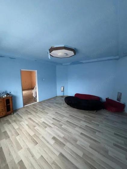 Casa 116 mp, teren 243 mp, anexa 37 mp, zona Grivitei - 19