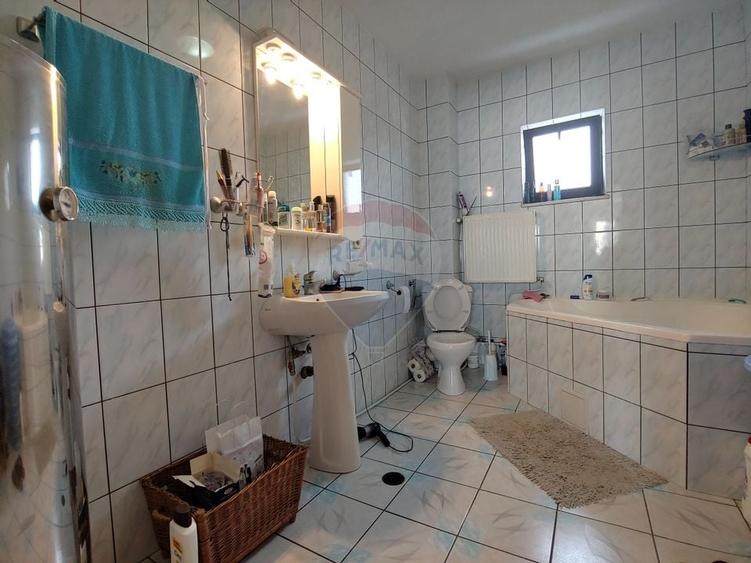Casa / Vila de vanzare cu teren intravilan 1200 mp-Zvoristea, Suceava - 51