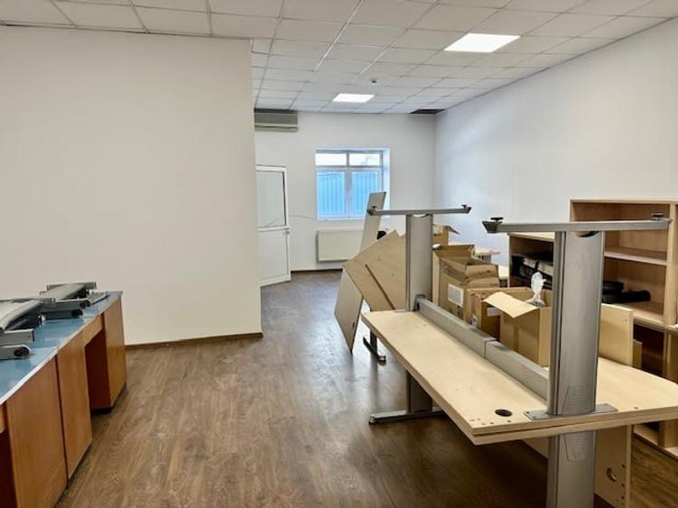 Inchiriere Hala Productie/ Depozitare + birouri 1000mp   Otopeni-Odai - 13