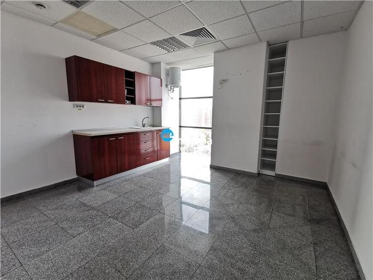 Spatiu de birouri de inchiriat 41,78, 82, 92, 104, 138, 210 mp si pana la 1500 m - 8