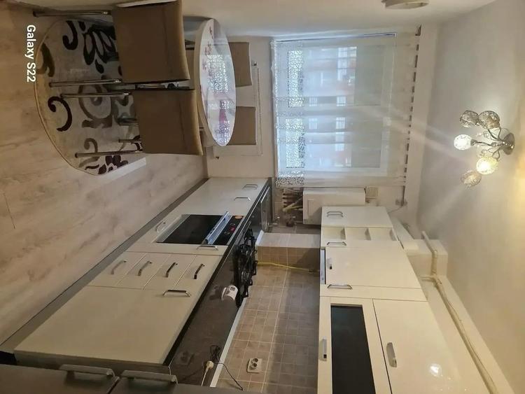 Inchiriez garsoniera decomandata 38 mp - 1