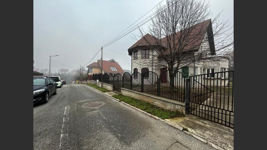 Vila eleganta de inchiriat, locatie excelenta - 4