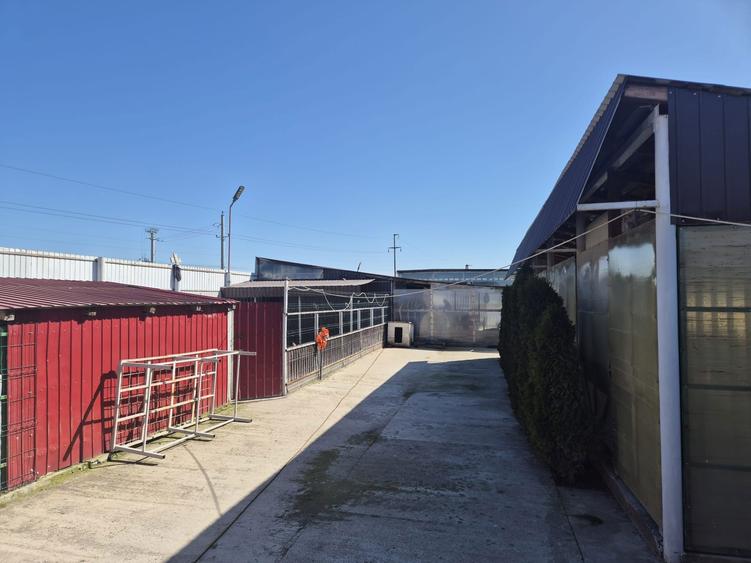 Vand teren amenajat parcare Camioane - 2