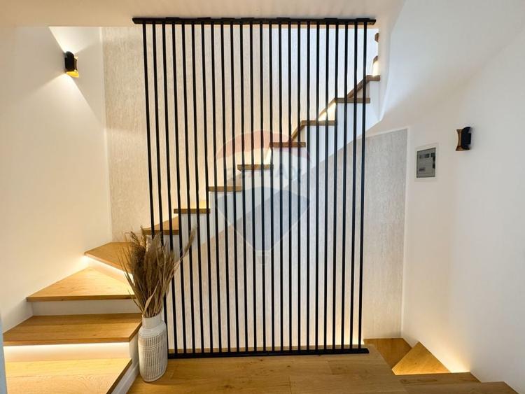 Eleganță, confort, și priveliște panoramică - Casă premium, Voroneț - 9