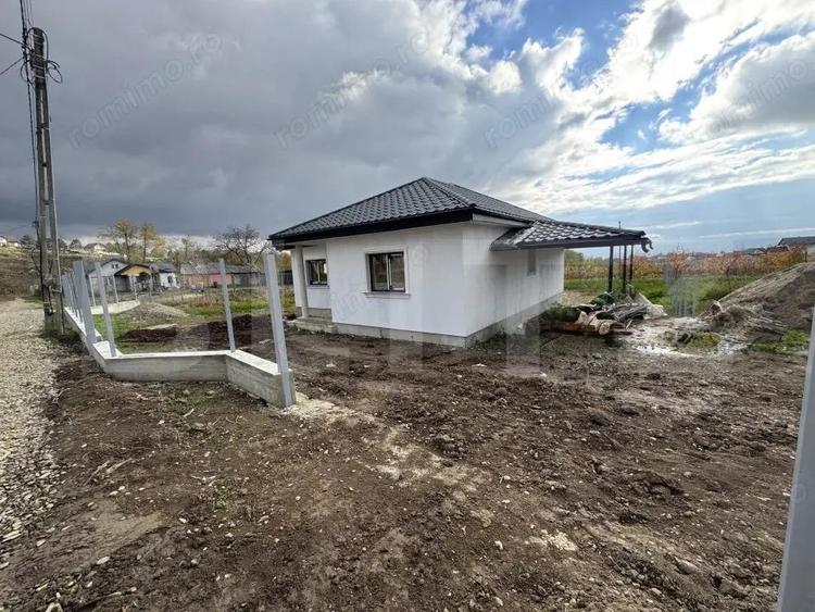 Casa parter, 81 mp utili, terasa + carport, zona Plopeni - 6