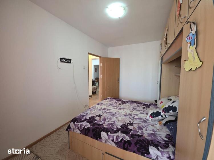 Apartament cu 3 camere decomandat în Militari