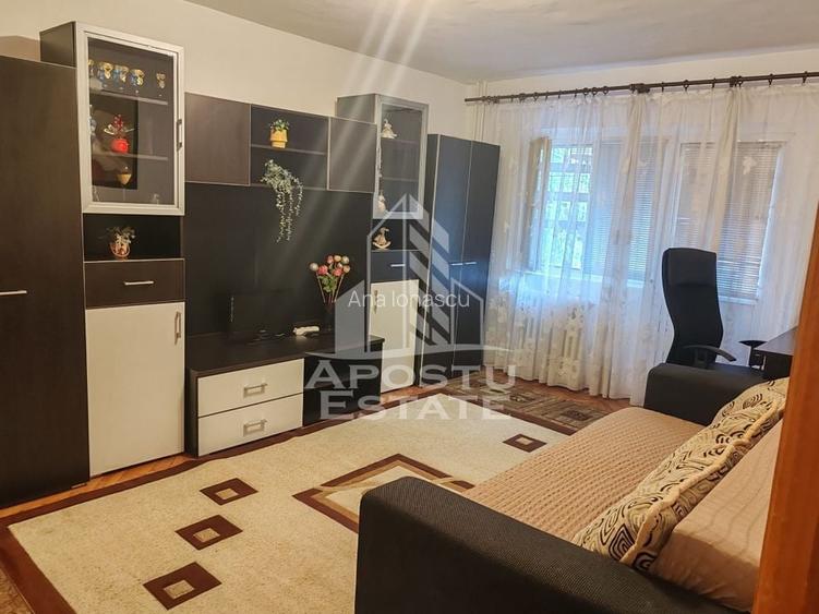 Apartament 2 camere  ,zona Blascovici