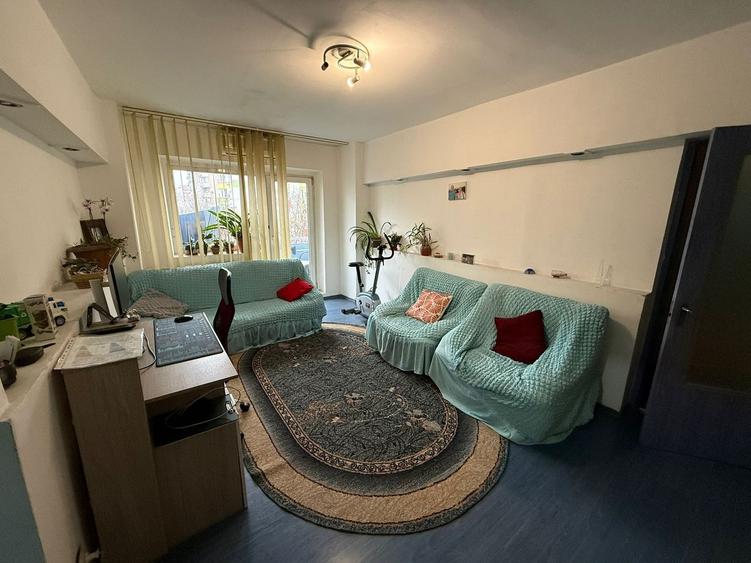 Apartament de vanzare 3 camere 13 Septembrie - 1