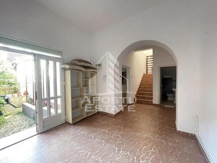 Spatiu pentru birouri, 4 camere, Zona Maria - 7
