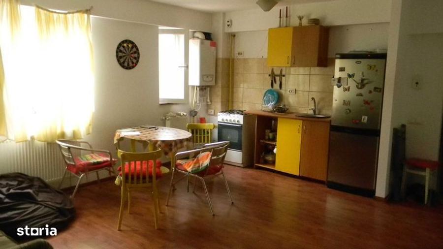 Proprietar apart 2 camere Trapezului, 1 Decembrie 1918 , 10 m metrou - 5