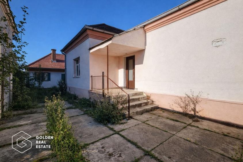 Casa cu 2 corpuri de cladire, Lipova - 2