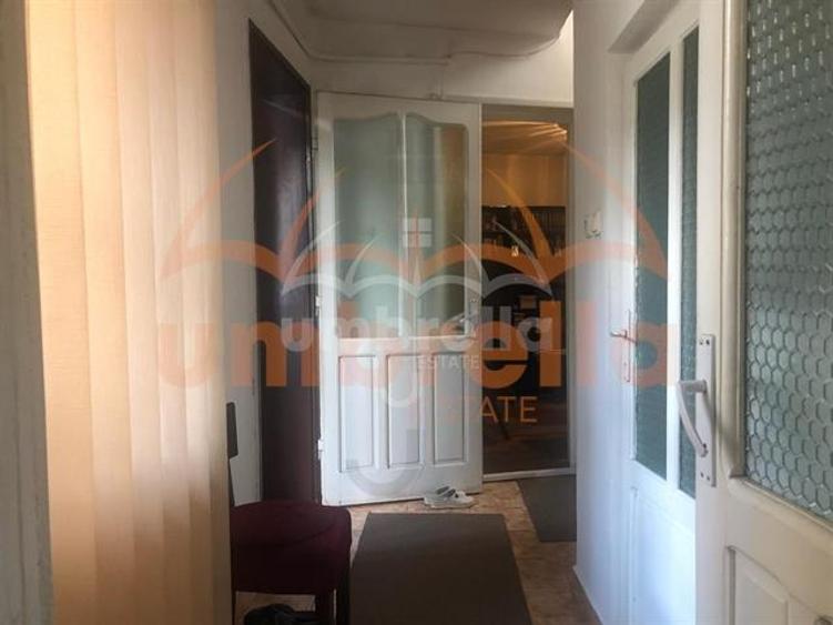 Casa de vanzare - zona centrala str. Paris - 27