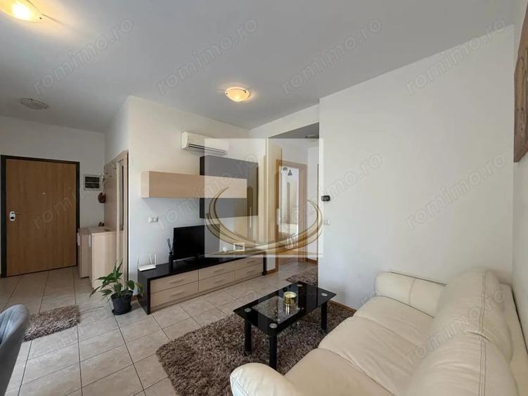 Apartament cu 3 camere semidecomandat în Dumbrăvița