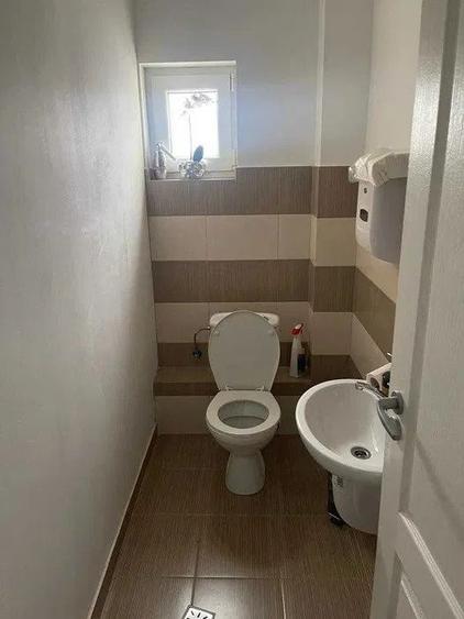 Dau in chirie spatiu comercial autorizat inclusiv pt. activitati med. - 1