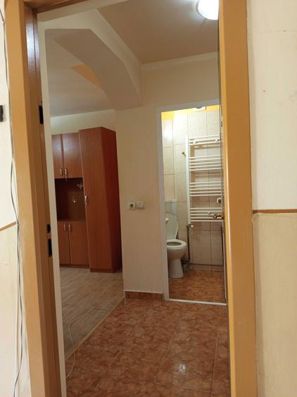 Inchiriez apartament cu 1 camera, zona Iulius Mall, parter inalt - 7