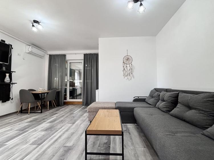 Ultracentral - Hanul cu Peste - La cativa pasi de plaja - 1