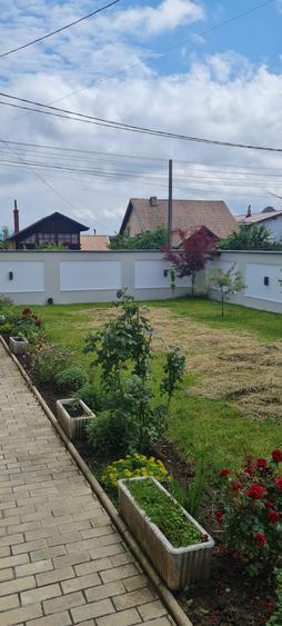 Vand /schimb casa P+M zona Zavoi - 2