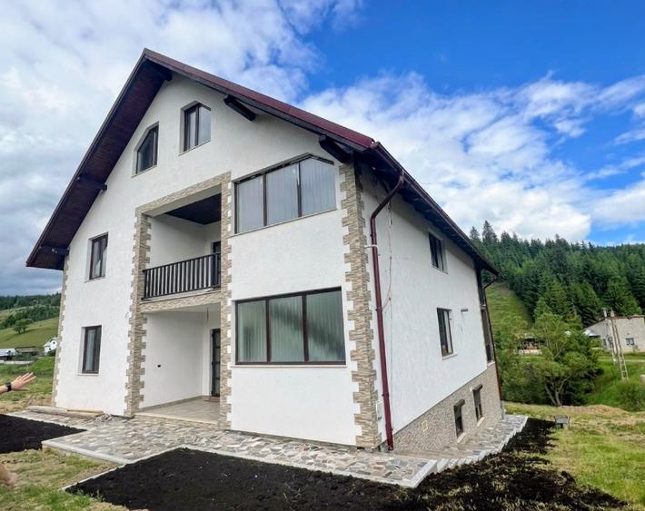 Pensiune 9 camere, iaz propriu, 3.808 mp teren -Mestecanis19 min de Vatra Dornei - 13