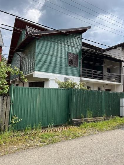 Casa si teren de vanzare P+E living 3 dormitoare 2 bai terasa  balcoane - 1