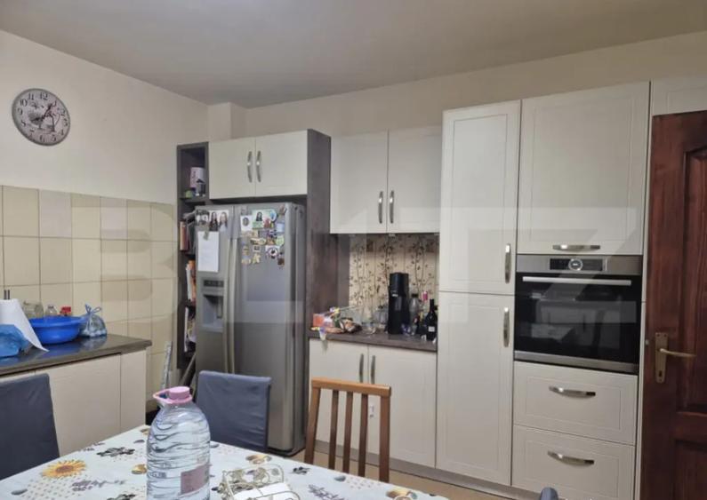 Casa de vanzare in Corunca, ideala pentru 2 familii sau pens - 12