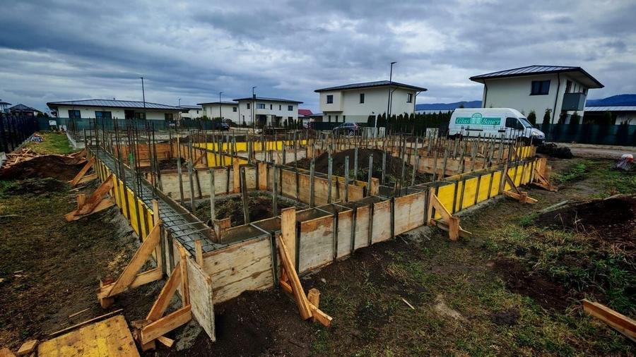 DIFERIT Haus ,Cristian,500 mp cu autorizatie,CASA IN CURS DE EXECUTIE - 6