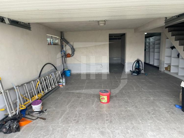Triplex, curte generoasa, garaj, zona Eroilor - 13