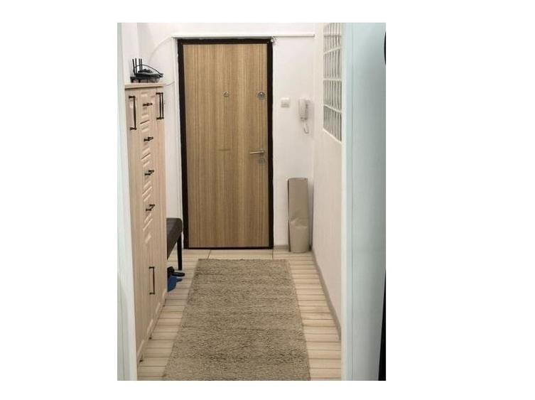 Apartament cu 4 camere decomandat în Rahova