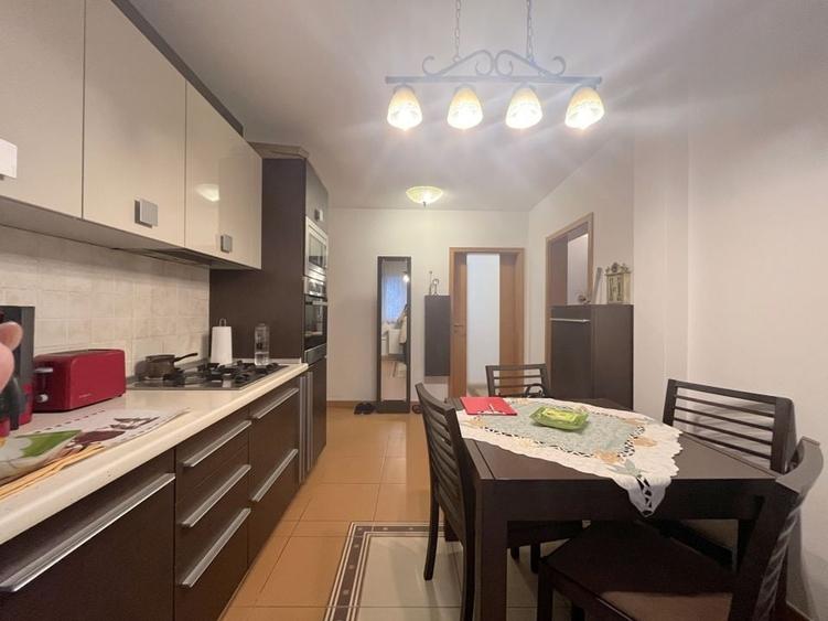 De inchiriat 4 camere- Zona Circumvalatiunii - 13