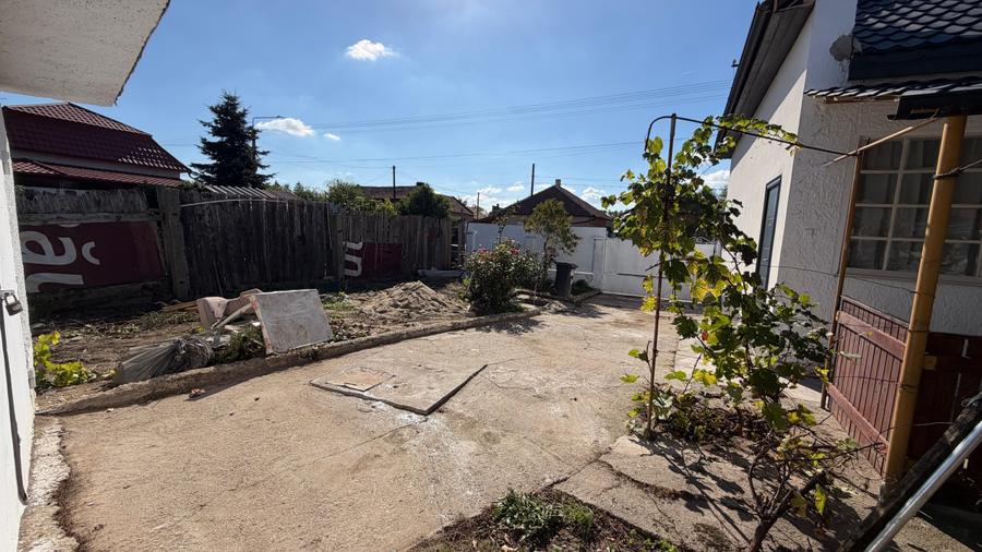 Casa în CAREI la preț de apartament - 12