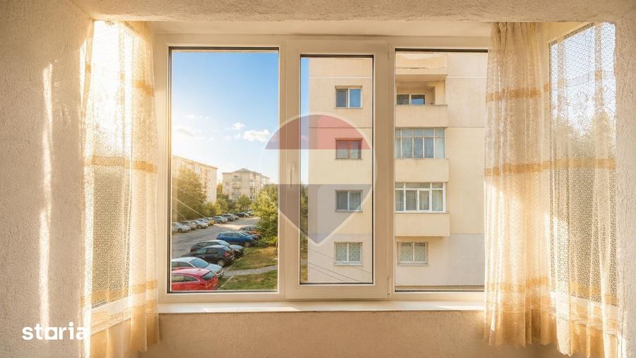 Apartament cu 3 camere decomandat în Mioriței