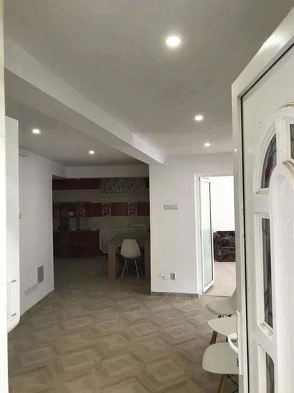 Ultracentral - Vanzare casa + spatiu comercial - 1