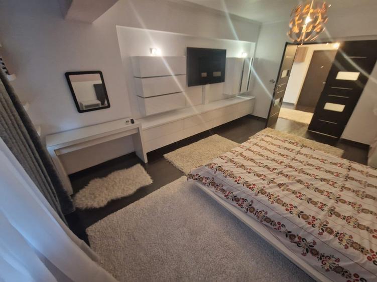 Tomis Nord- 2 camere decomandate 75mp, mobilat, etaj 2, bloc 2010 constructie - 10