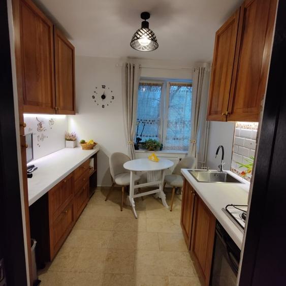 apartament decomandat zona nord etaj 2 - 9