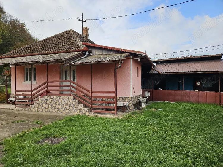 vind casa ?i gradina 1135mp - 2