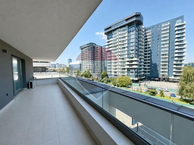 Apartament cu 2 camere semidecomandat, mobilat în Floreasca