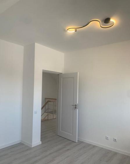 Casa zona Damila ,suprafa?a 140mp , teren 395mp - 12