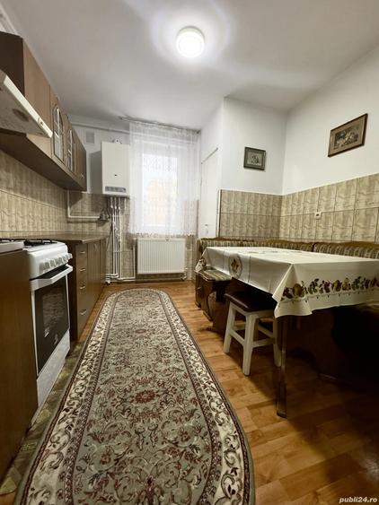 3 camere cu garaj sub bloc ?i boxa. Etajul 2. Proprietar! - 8