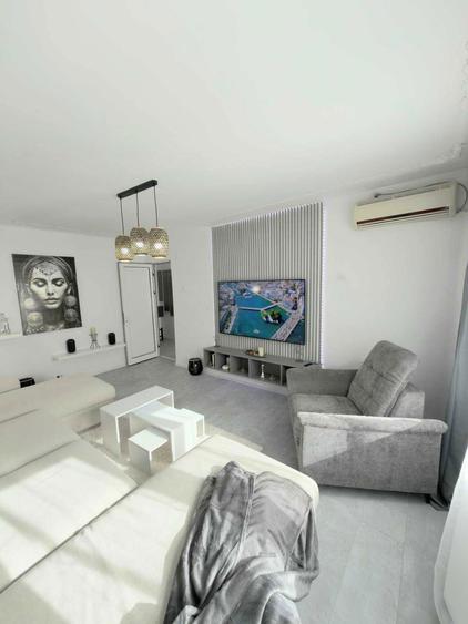 Ap. 3 camere decomandat, 2 bai, etaj 1, LUX, complet renovat Micalaca Miorita - 3