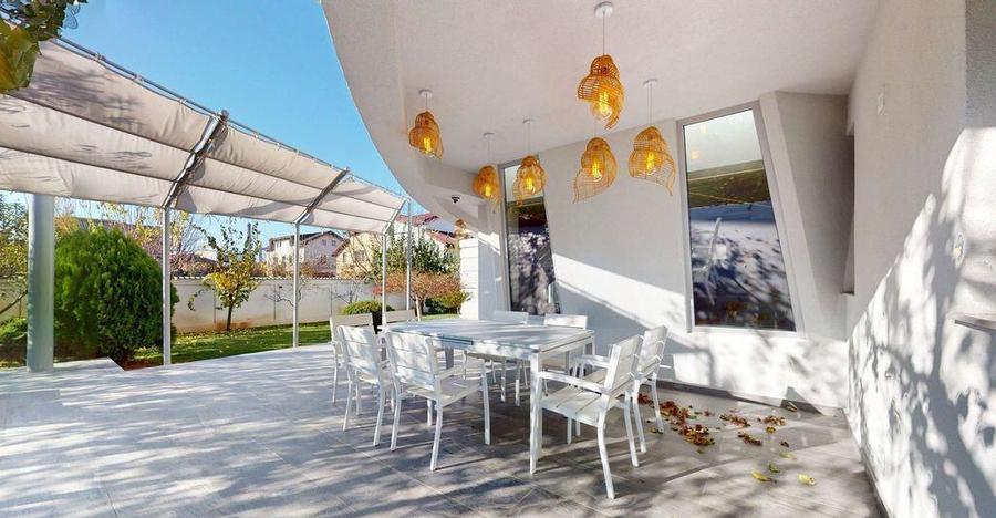 Un singur cuvant-IREPROSABILA - 3