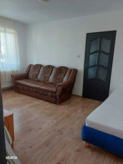 Inchiriez apartament - 3